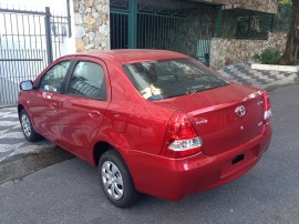 ETIOS SEDAN XS 1.5 2014 3