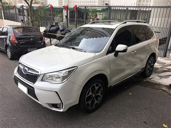 FORESTER XT 2015